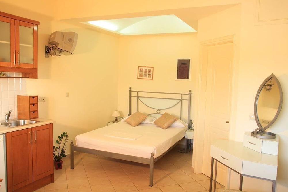 Aigiali Rooms Limnos  Exterior photo